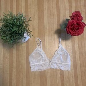 Aerie ivory floral lace bralette (M)